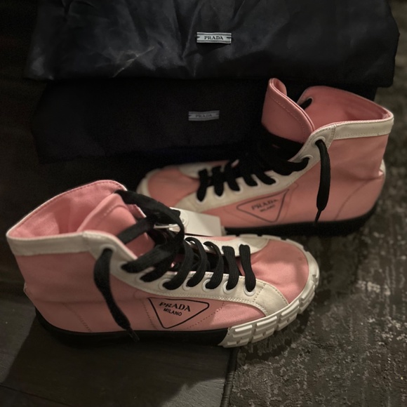 Prada sneakers - Picture 4 of 5